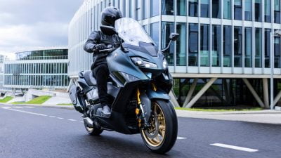 Yamaha Tmax : l'avis des experts selon lequel il tire son épingle du jeu